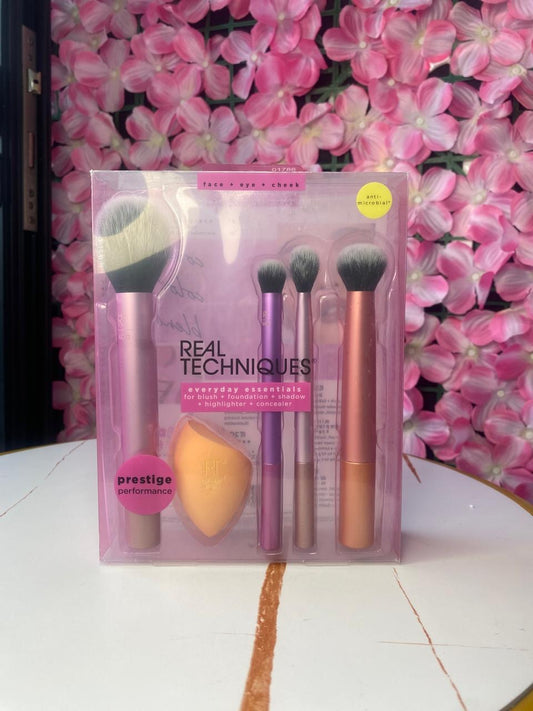 Set real techniques brushes